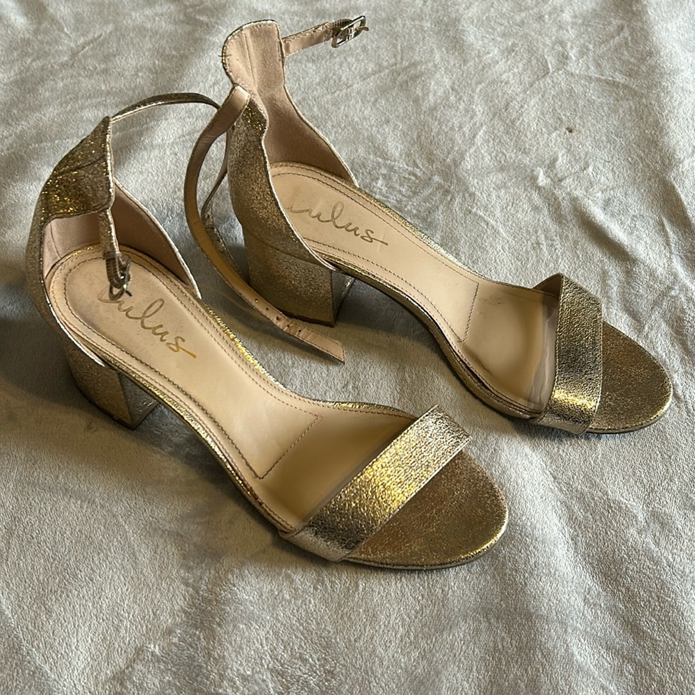 Lulus Gold Block Heels - size 9